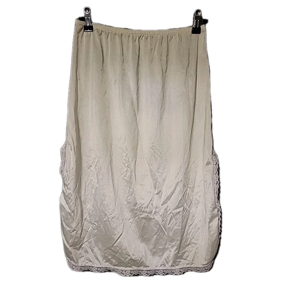 Vintage Fortune Half‎ Slip Skirt Ivory USA Nylon Women's Med Floral Lace Slits